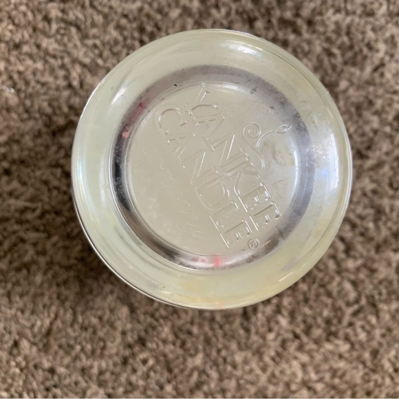 Yankee Candle Black Band "Snow Magic" 14.5 oz - Picture 2 of 5